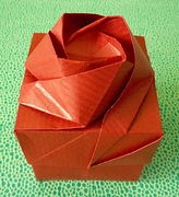 Origami Rose box (8 section) by Shin Han-Gyo on giladorigami.com