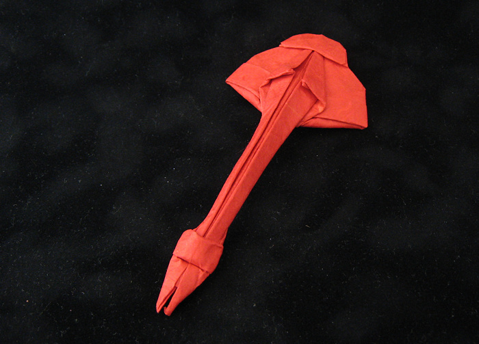 Origami Cardassian Galor-class Warship by Andrew Pang. Wet-folded from a square of Unryu paper by Gilad Aharoni on giladorigami.com