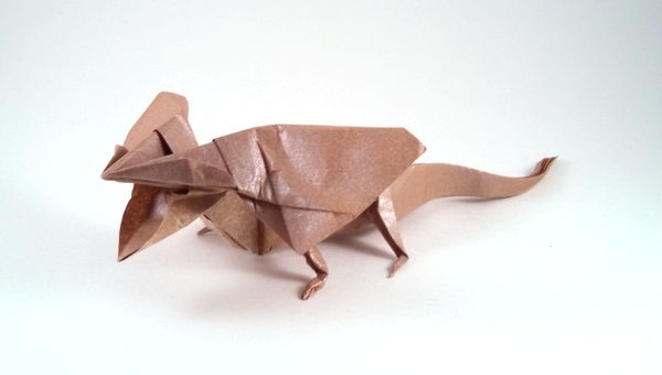 Origami Frill-necked lizard by Fukui Hisao folded by Gilad Aharoni