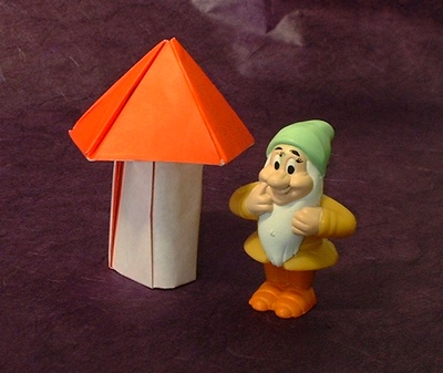 Origami Mushroom by Nick Robinson folded by Gilad Aharoni