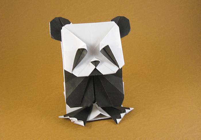 Origami Panda by Seo Won Seon (Redpaper) folded by Gilad Aharoni