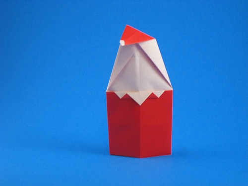 Origami Santa Claus by Kameyama Masayo folded by Gilad Aharoni