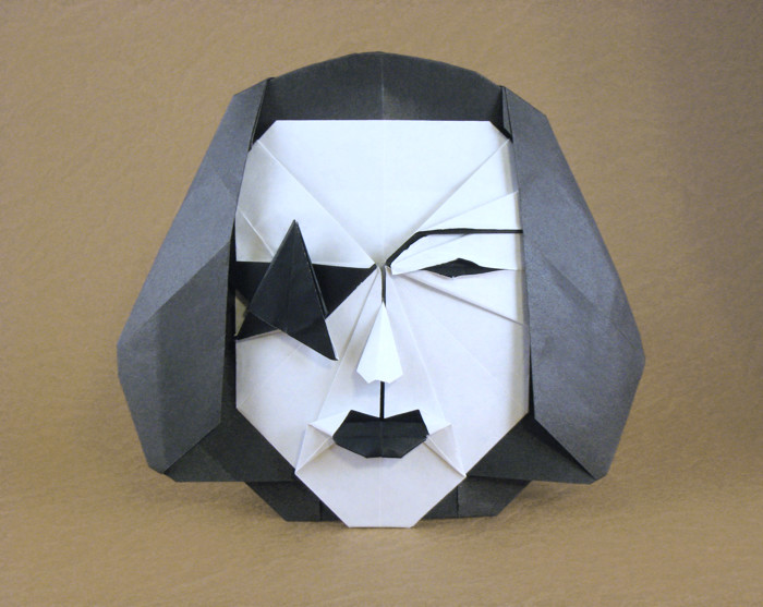 Origami KISS mask - Paul Stanley - The Starchild by Alexander Oliveros Avila. Folded by Gilad Aharoni on giladorigami.com