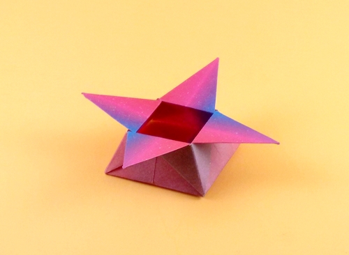 Origami Candy dish - Star box by Traditional. Folded from a square of origami paper by Gilad Aharoni on giladorigami.com