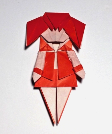 Origami Little girl by Chen Xiao on giladorigami.com