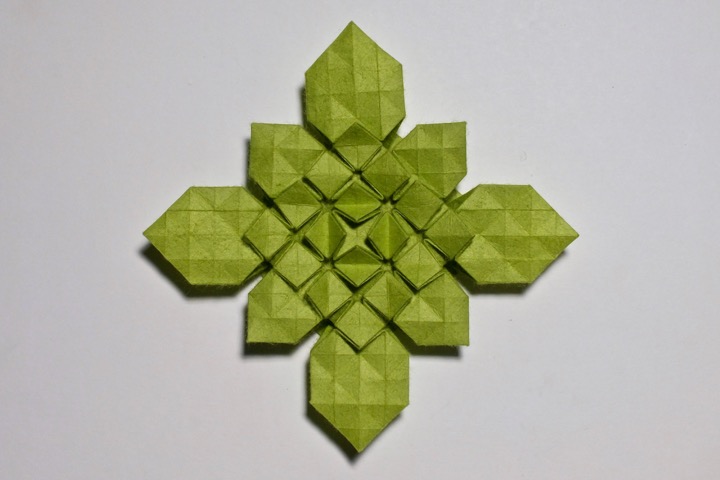 Origami Small flower hydrangea by Fujimoto Shuzo on giladorigami.com