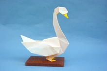Origami Swan 2014 by Gen Hagiwara on giladorigami.com