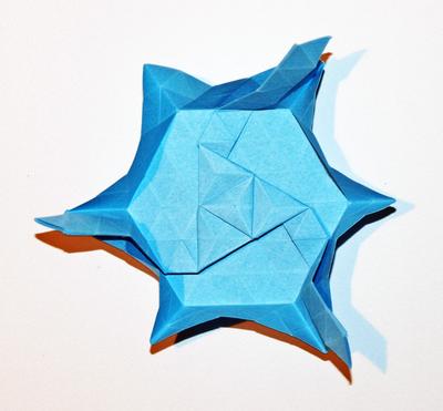 Origami Tiled pyramids omiyage by Miguel Ganan on giladorigami.com