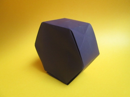 Origami Hexagonal prism by John Montroll on giladorigami.com