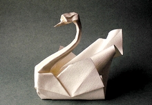 Origami Swan by Hoang Tien Quyet on giladorigami.com