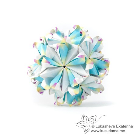 Origami Passiflora Bicolor by Ekaterina Lukasheva on giladorigami.com