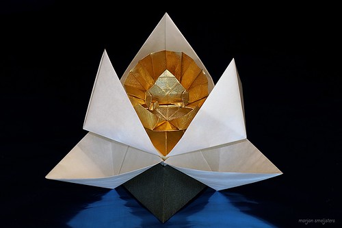 Origami Buddha by Kunihiko Kasahara on giladorigami.com