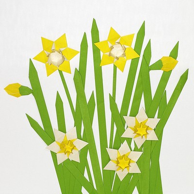 Origami Daffodil by Tomoko Tanaka on giladorigami.com