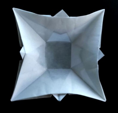 Origami Crystal saucer by Yossi Nir on giladorigami.com