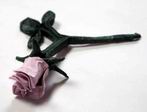 Origami Rose by Brian Chan on giladorigami.com