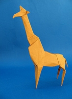 Origami Giraffe by Artur Biernacki on giladorigami.com