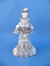 Origami Lady by Nguyen Nguyen Thong on giladorigami.com