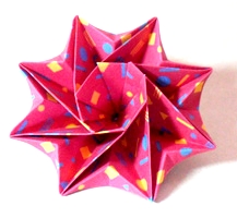 Origami Spinning symmetry by Brian Cole on giladorigami.com