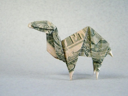 Origami Camel by Manuel Arroyo on giladorigami.com