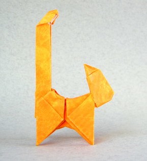 Origami Cat with long standing tail by Kamo Hiroo on giladorigami.com