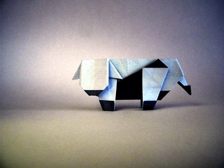 Origami Cow by Marc Kirschenbaum on giladorigami.com