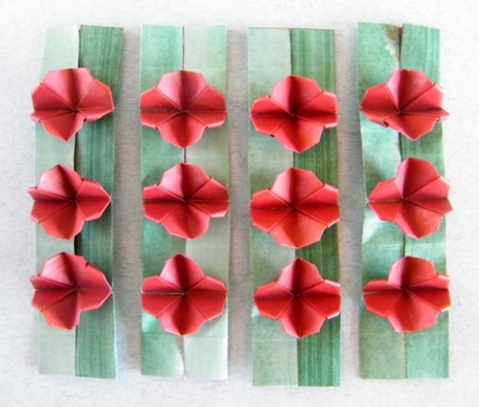 Origami Flower strips by Meenakshi Mukerji on giladorigami.com