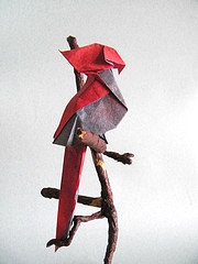 Origami Parrot by Hoang Tien Quyet on giladorigami.com