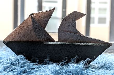 Origami Arabian dhow by Ancella Simoes on giladorigami.com