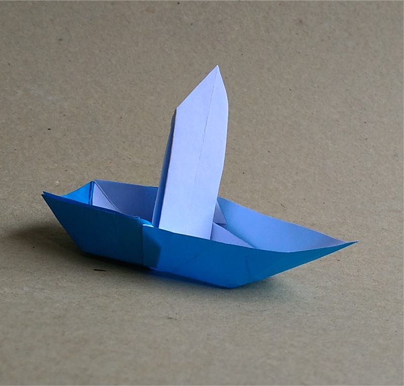 Origami Sailboat by Hadi Tahir on giladorigami.com