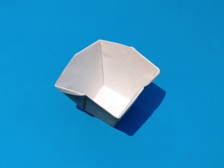 Origami Wastebasket by Douglas M. Caine on giladorigami.com