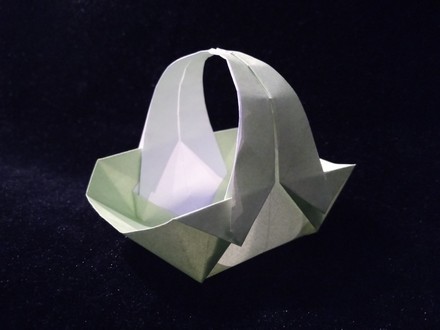 Origami Basket by Yoshihide Momotani on giladorigami.com