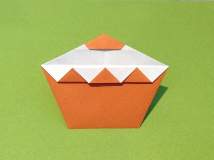 Origami Cupcake by Nick Robinson on giladorigami.com