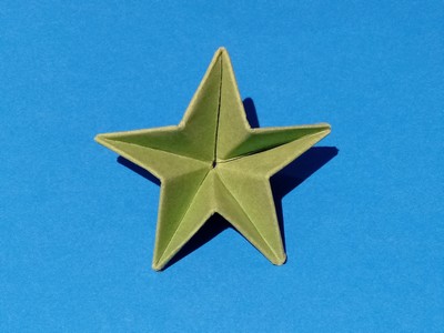 Origami R.E.M. Star by Rachel Katz on giladorigami.com