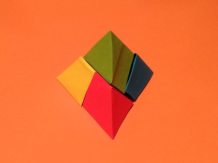 Origami TetraJet puzzle by Jose Tomas Buitrago on giladorigami.com